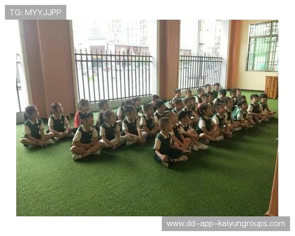 中国柔术小将张诗颖、张梦琪敢打敢拼收获经验,幼儿园放鞭炮 中国柔术小将张诗颖、张梦琪敢打敢拼收获经验,幼儿园放鞭炮